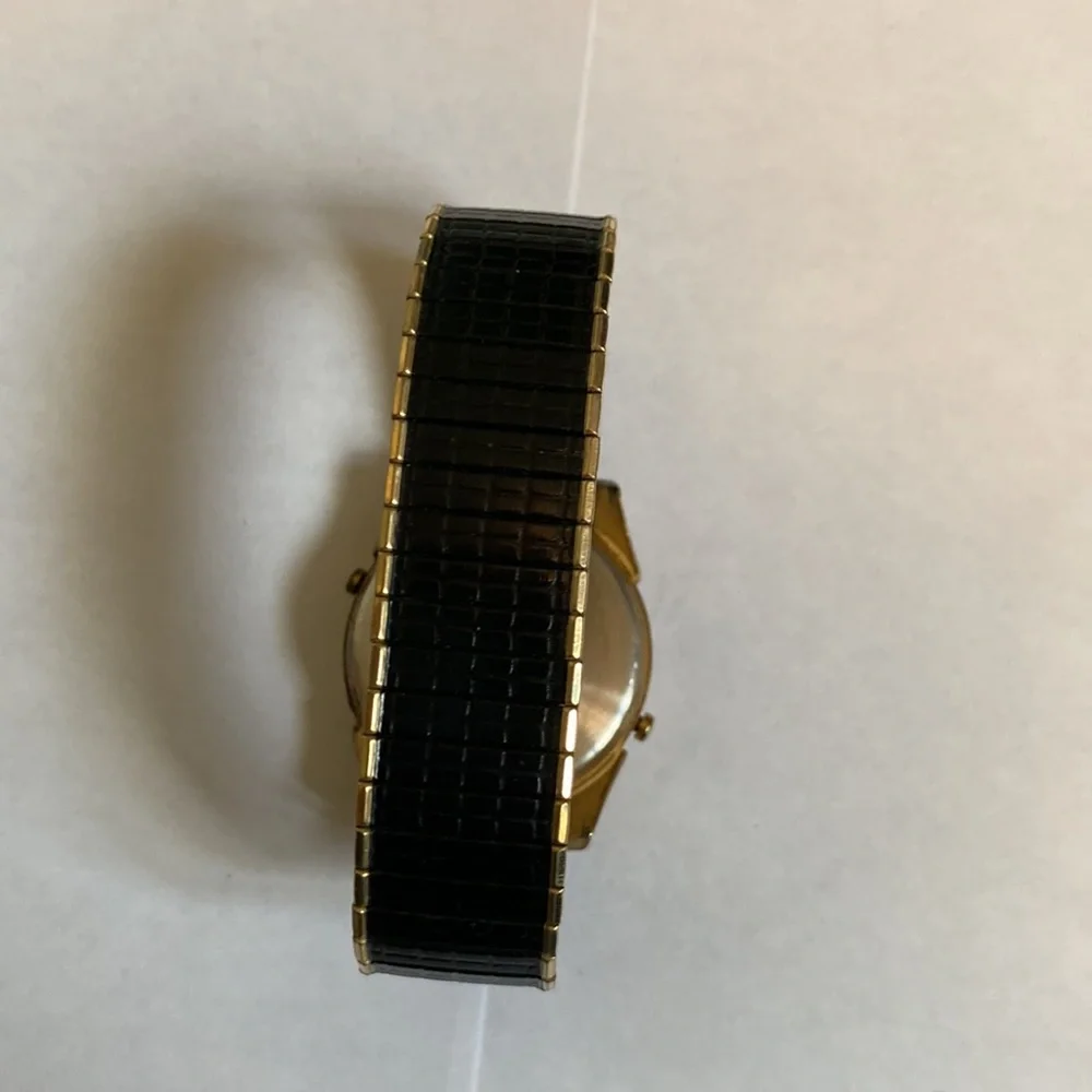 Vintage Red Face Digital MWC Speidel USA Watch - Picture 2 of 7